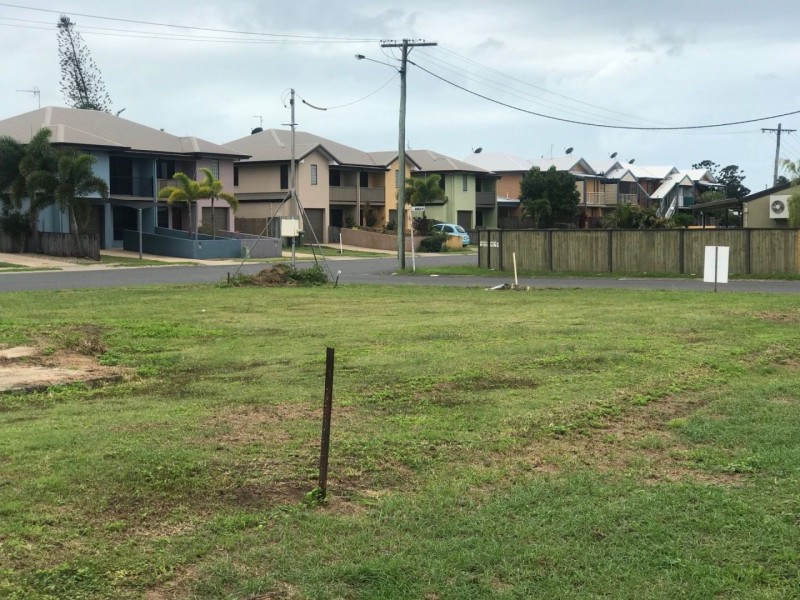 1 Hamlet Street, Mackay QLD 4740