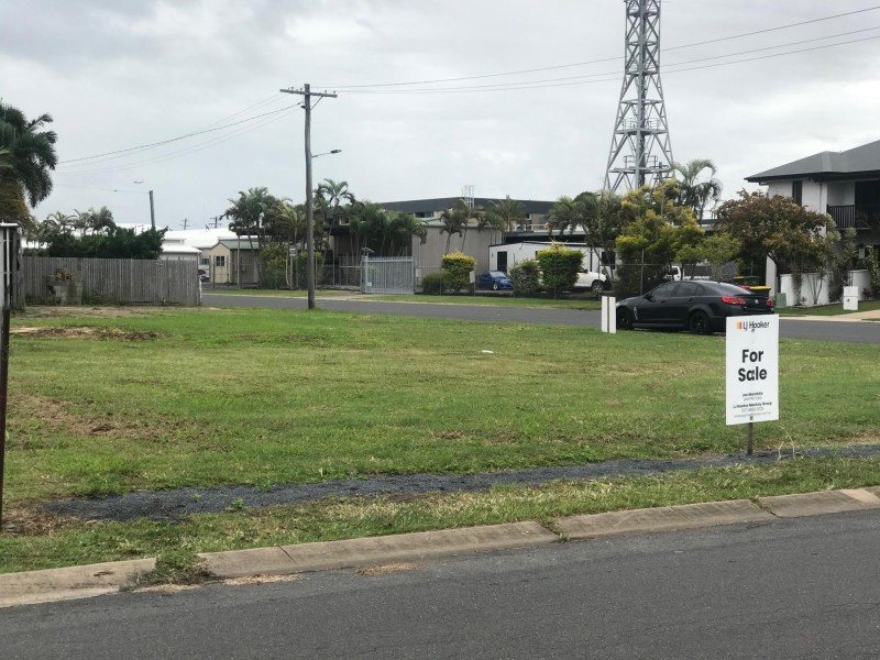 1 Hamlet Street, Mackay QLD 4740