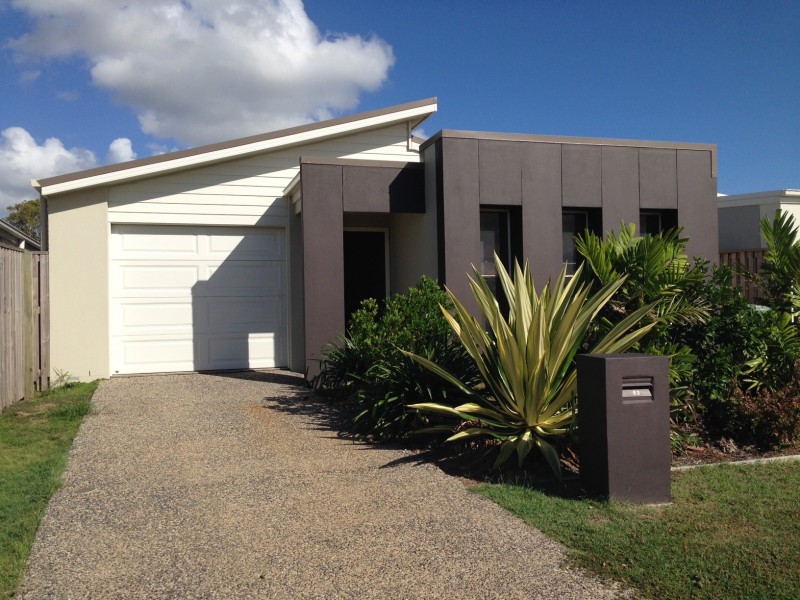 53 Scarborough Cct, Blacks Beach QLD 4740