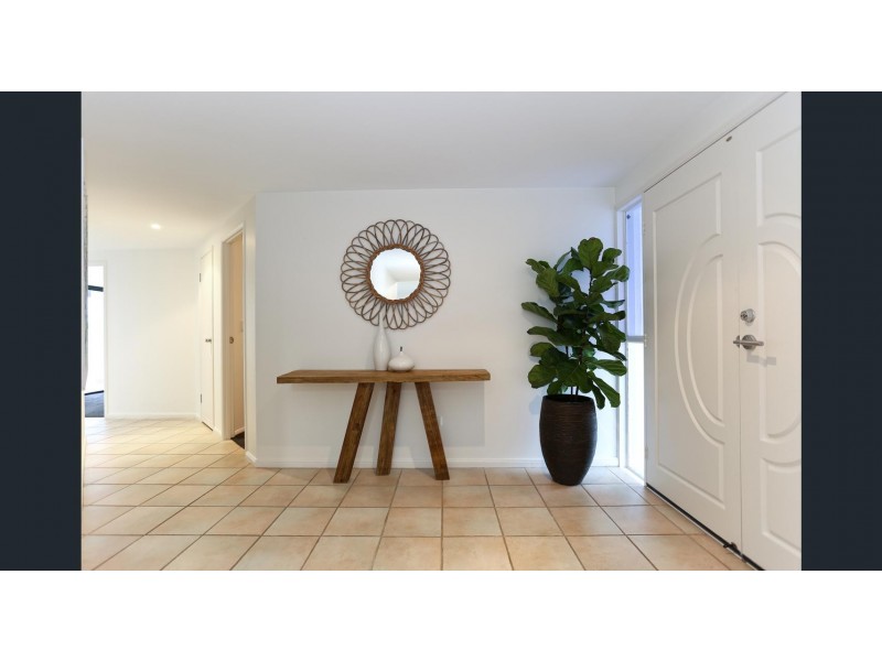 17 Sunrise Place, Blacks Beach QLD 4740