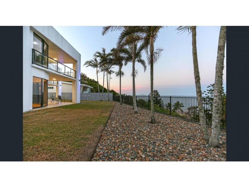 17 Sunrise Place, Blacks Beach QLD 4740