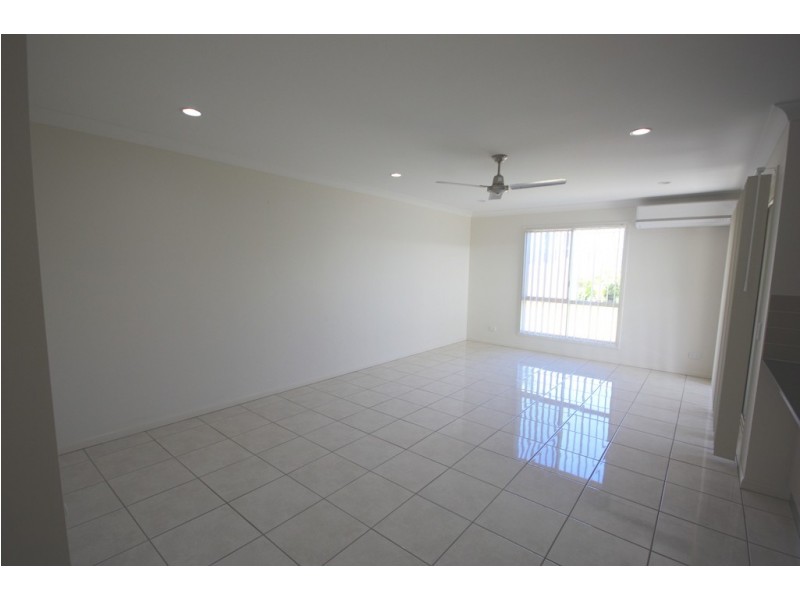 40 Newport Parade, Blacks Beach QLD 4740