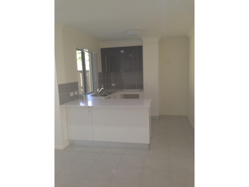19 Warilla View, Blacks Beach QLD 4740