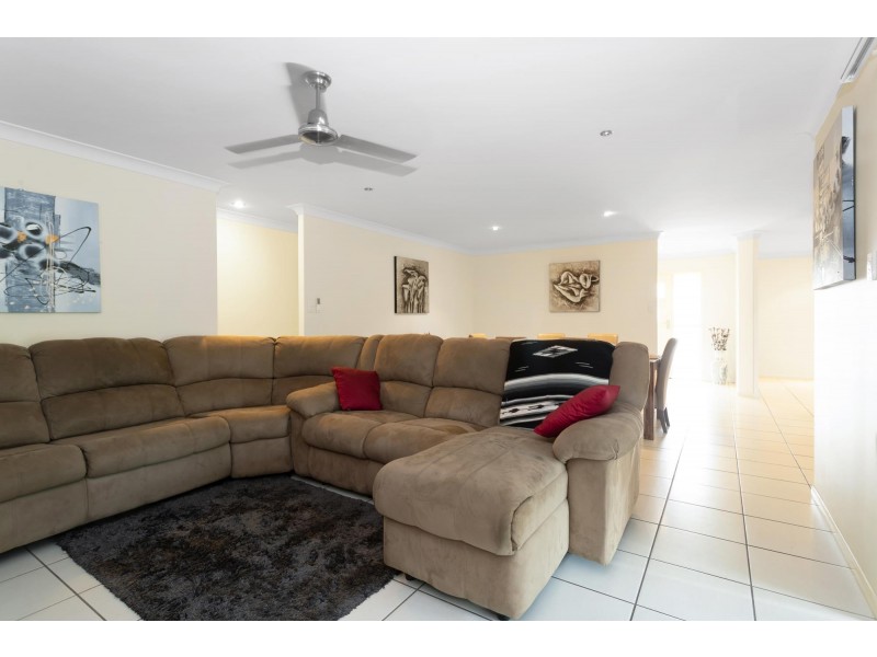 14 Mida Lane, Ooralea QLD 4740