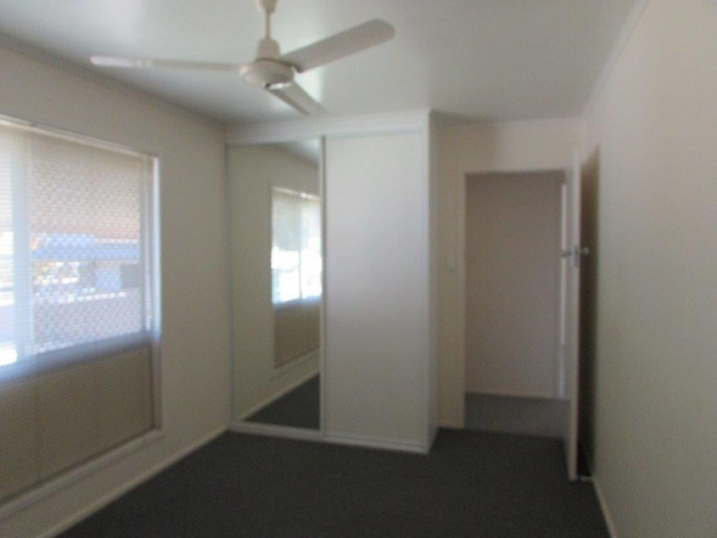 25 Lawson Drive, Moranbah QLD 4744