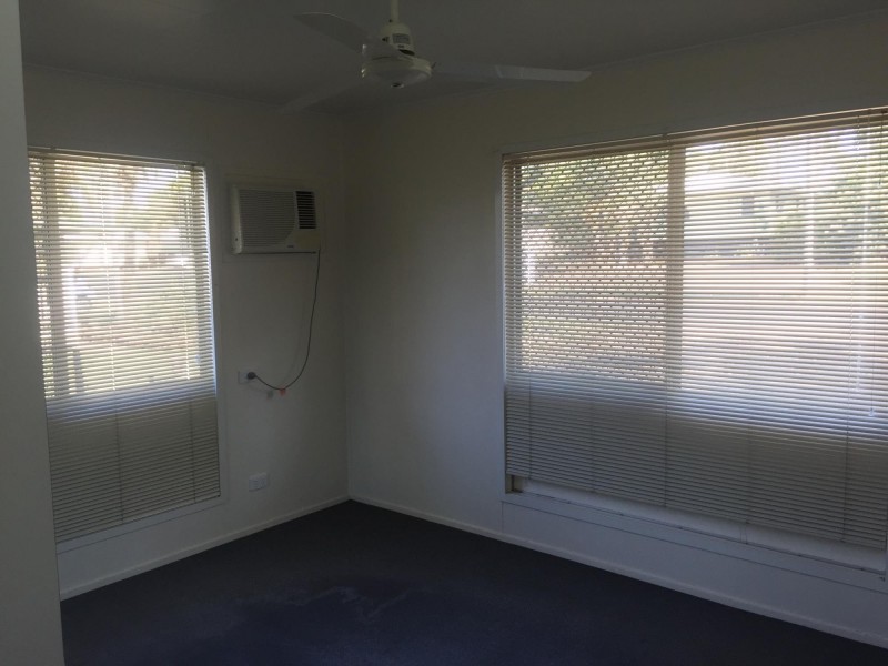 25 Lawson Drive, Moranbah QLD 4744