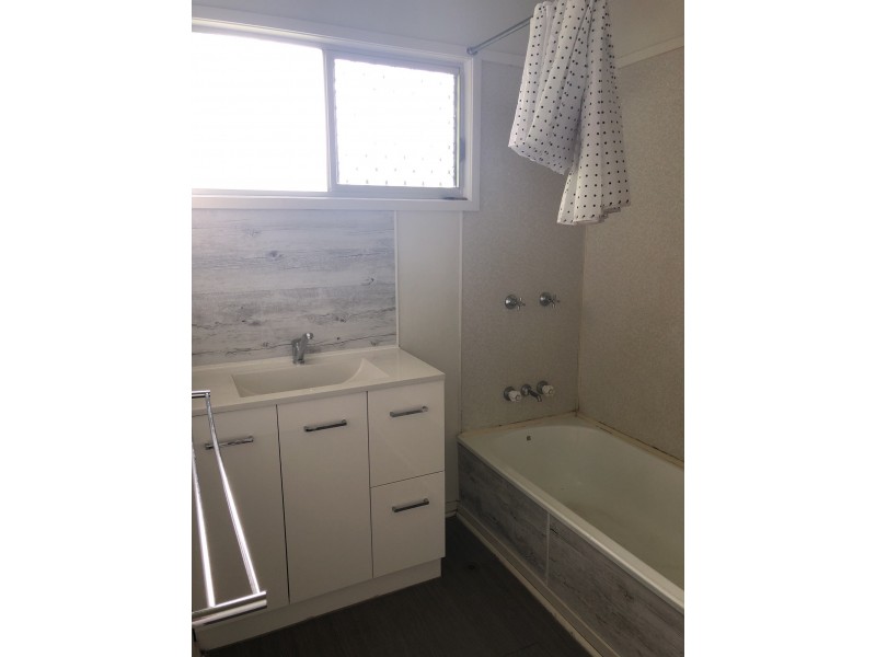 5 Adair Street, Dysart QLD 4745