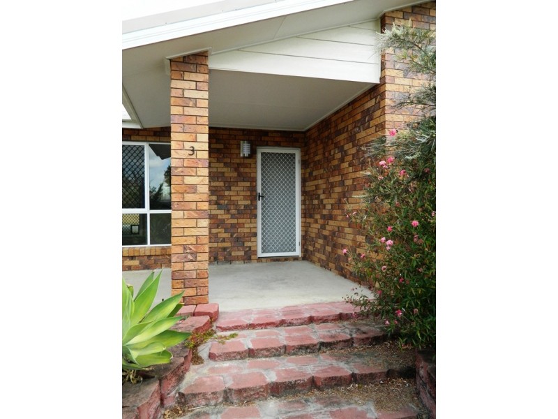 3 Border Street, Glenella QLD 4740
