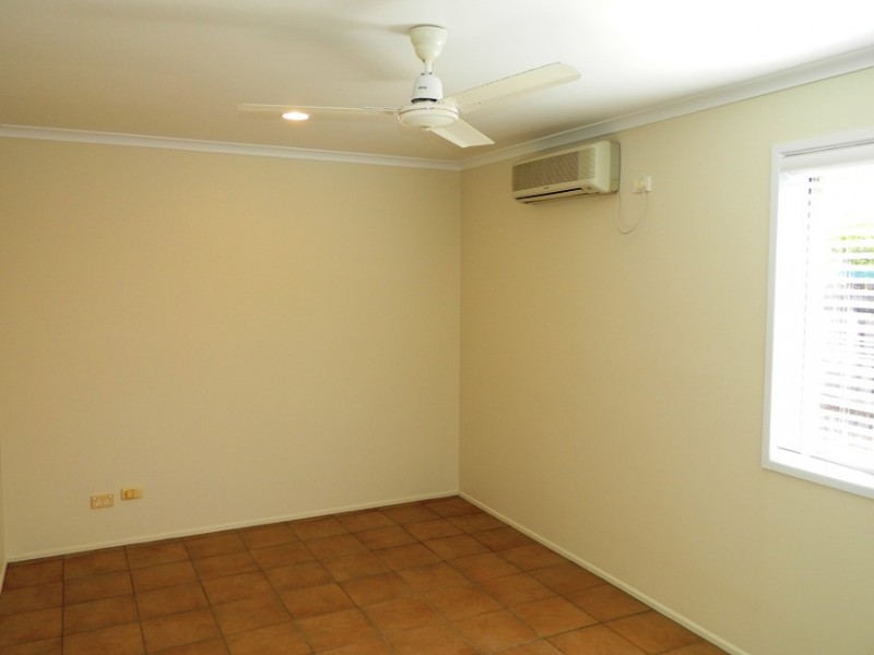 3 Border Street, Glenella QLD 4740