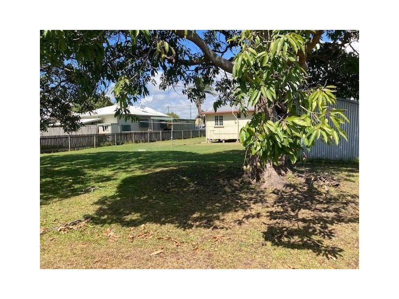 8 Mary Street, West Mackay QLD 4740