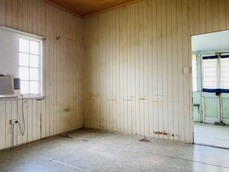 8 Mary Street, West Mackay QLD 4740