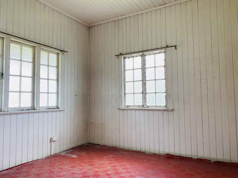 8 Mary Street, West Mackay QLD 4740