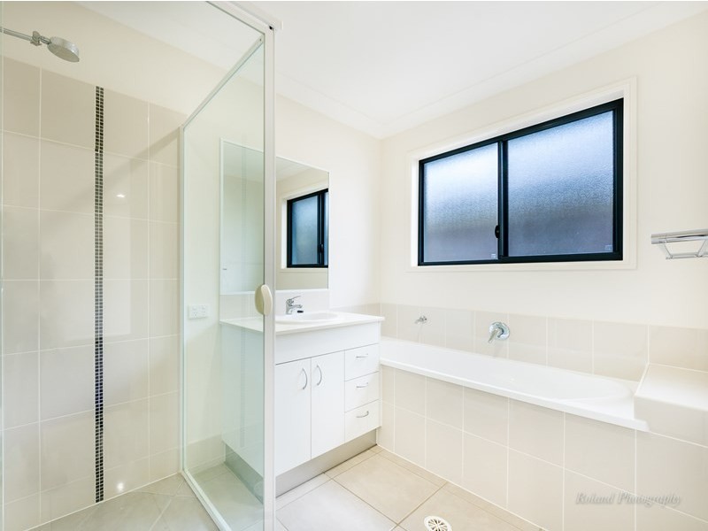 11 Cable Court, Blacks Beach QLD 4740