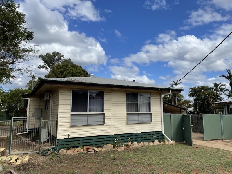 12 Cobb Court, Moranbah QLD 4744