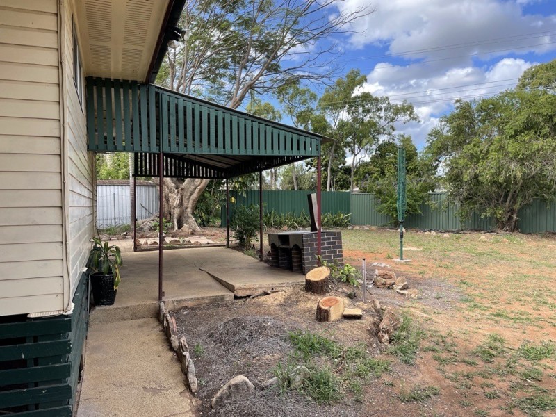12 Cobb Court, Moranbah QLD 4744