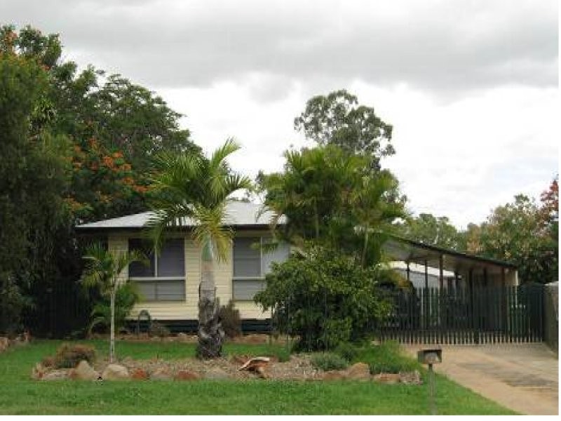 12 Cobb Court, Moranbah QLD 4744