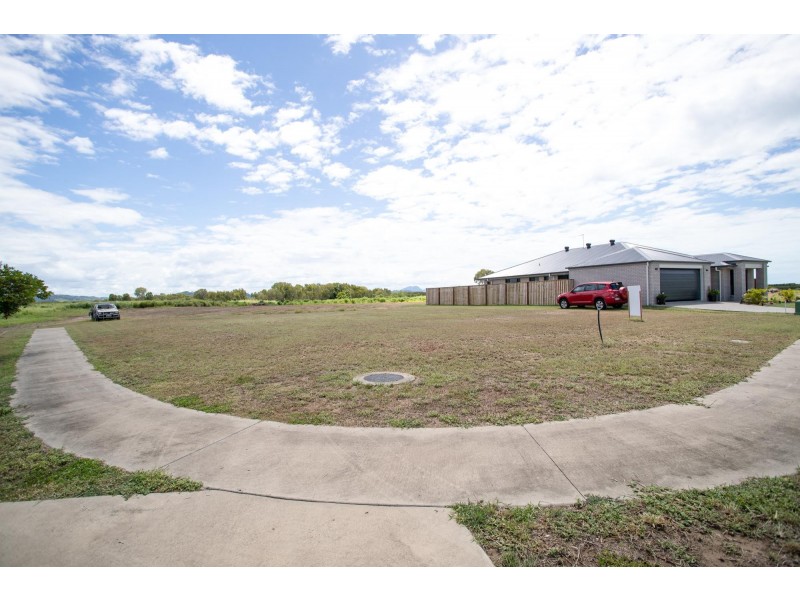 Lot 637/98 Commander Parade / 2 Celestial Chase, Bucasia QLD 4750