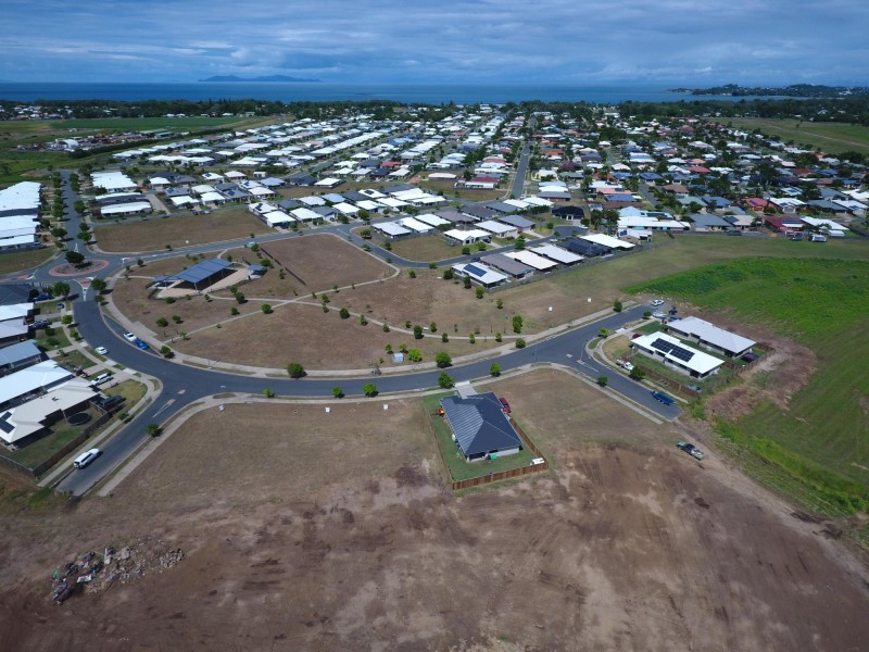 Lot 637/98 Commander Parade / 2 Celestial Chase, Bucasia QLD 4750
