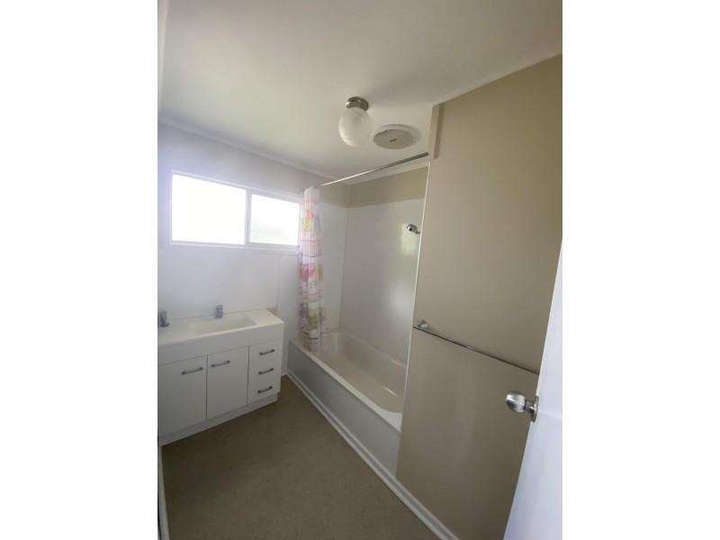 17 Lenton Street, Dysart QLD 4745
