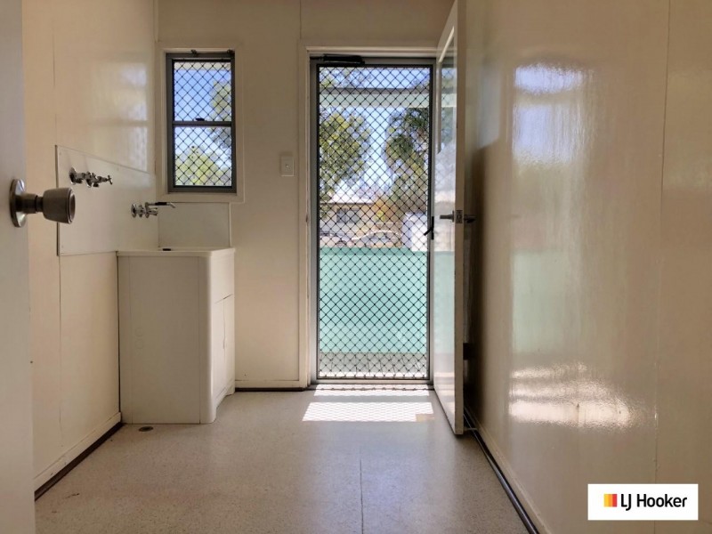 10 Beresford Cres, Dysart QLD 4745