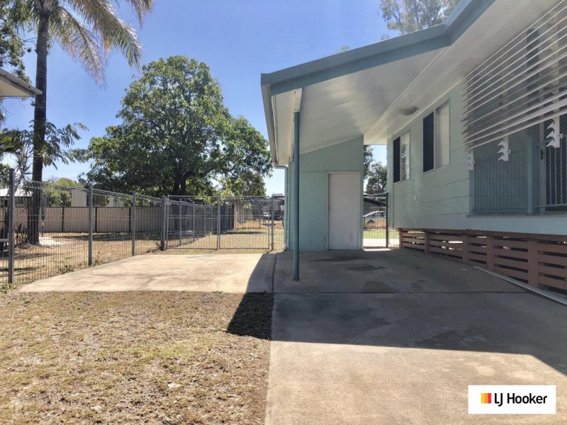 10 Beresford Cres, Dysart QLD 4745