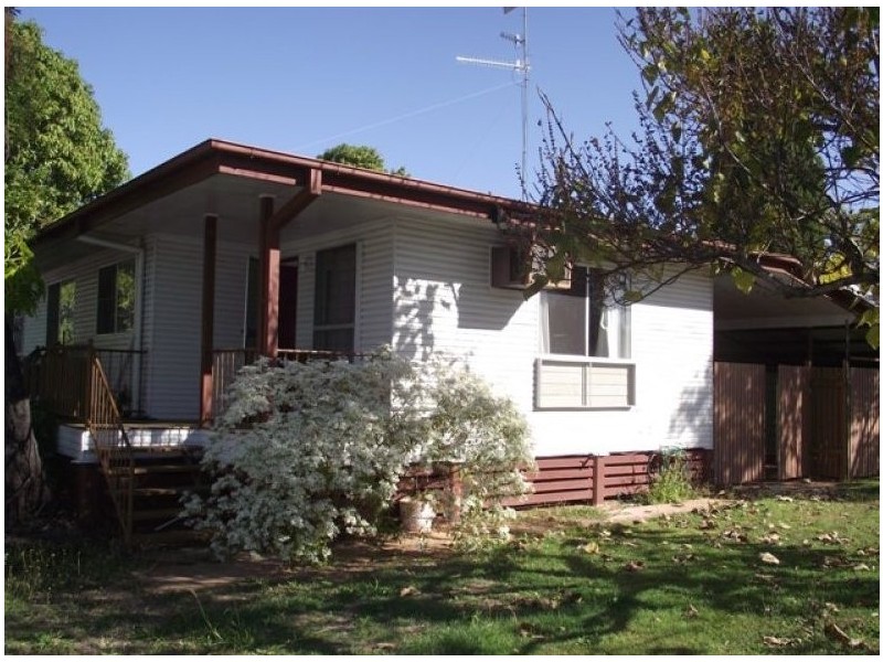 3 Kangaroo Drive, Moranbah QLD 4744