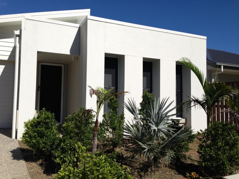 28 Newport Parade, Blacks Beach QLD 4740