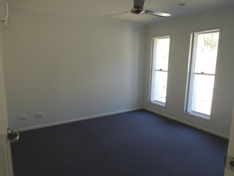 28 Newport Parade, Blacks Beach QLD 4740