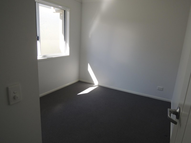 28 Newport Parade, Blacks Beach QLD 4740