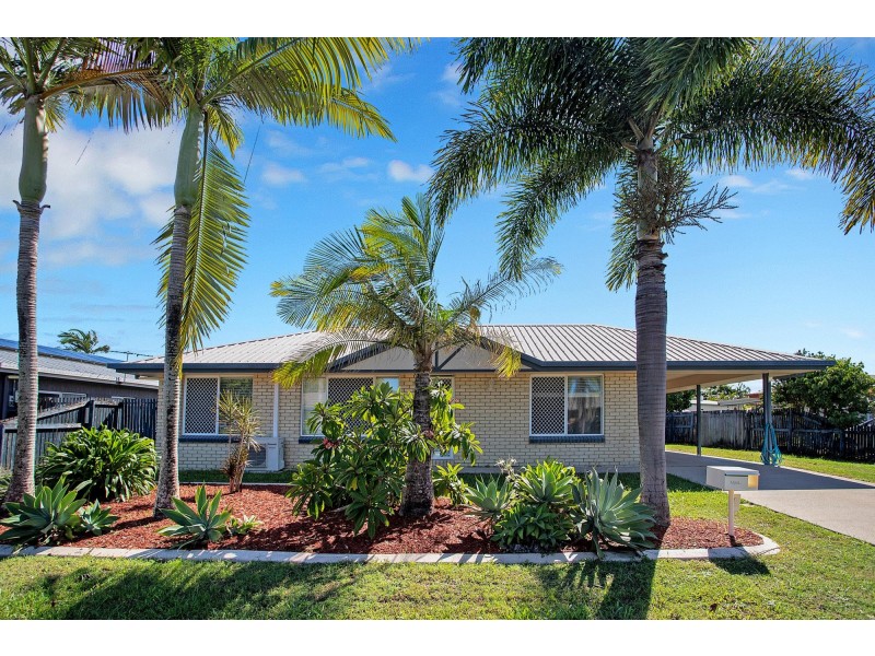 9 Waratah Street, Beaconsfield QLD 4740