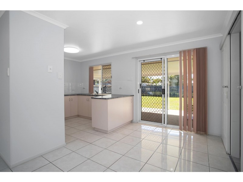 9 Waratah Street, Beaconsfield QLD 4740