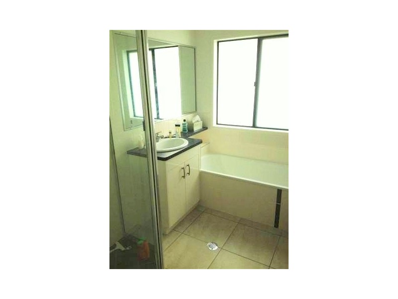 9 Salisbury Place,, Ooralea QLD 4740