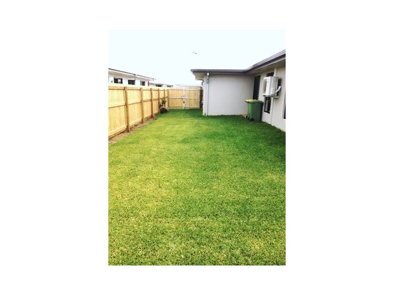 9 Salisbury Place,, Ooralea QLD 4740