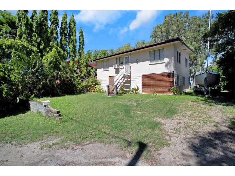 20 Mcewens Beach Esplanade, Mcewens Beach QLD 4740