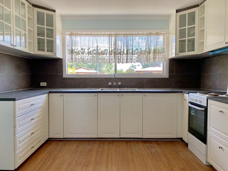 25 Yeates Street, Moranbah QLD 4744