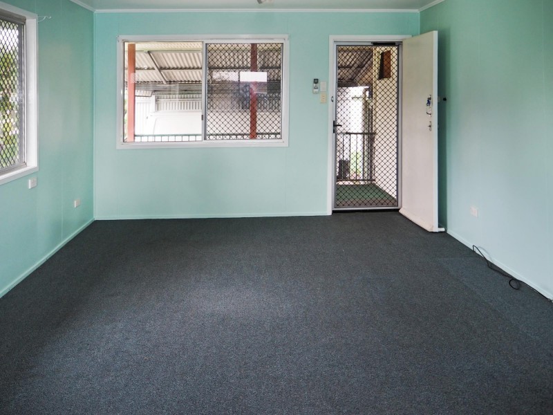 12 Brown St, Dysart QLD 4745