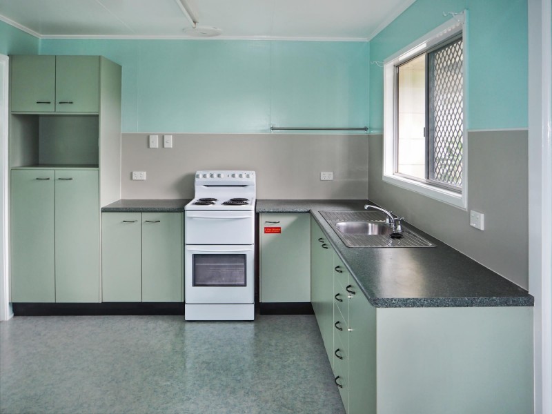 12 Brown St, Dysart QLD 4745