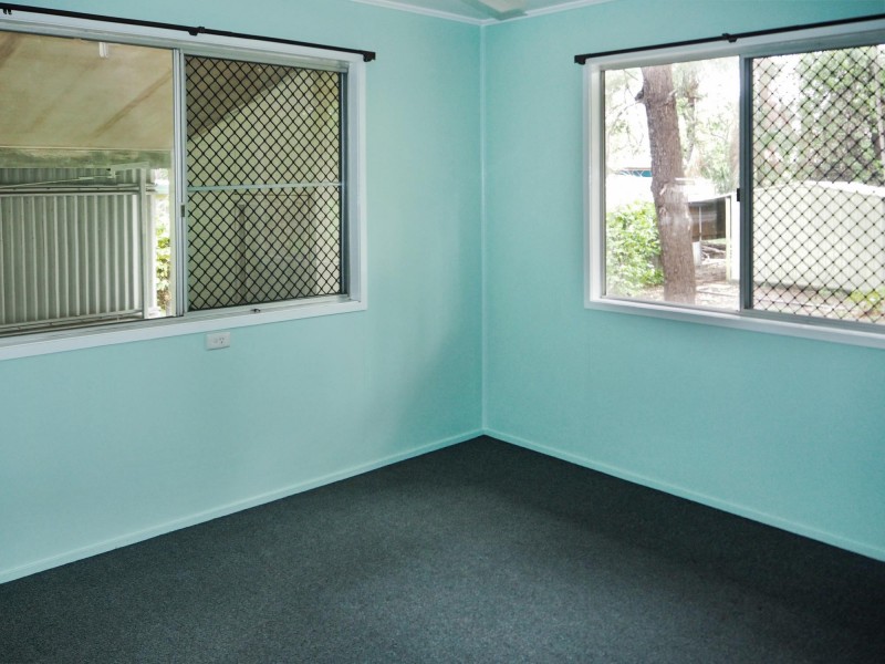 12 Brown St, Dysart QLD 4745