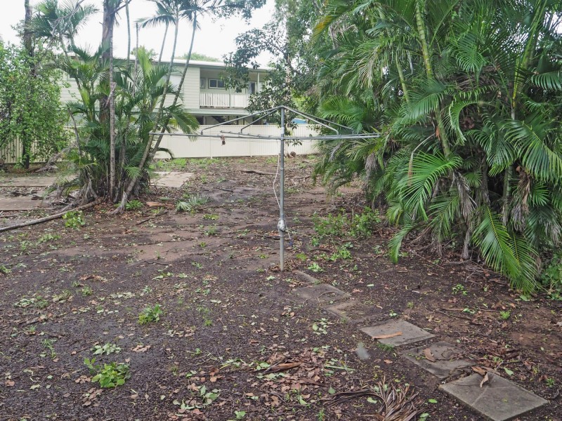 12 Brown St, Dysart QLD 4745