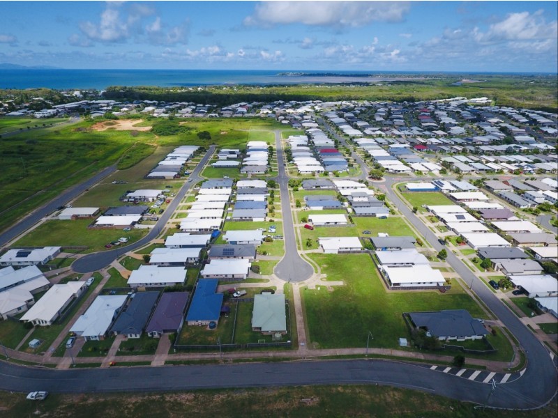 Lot 794/2 Henley Close, Blacks Beach QLD 4740