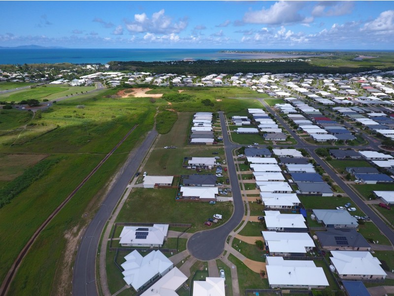 Lot 794/2 Henley Close, Blacks Beach QLD 4740