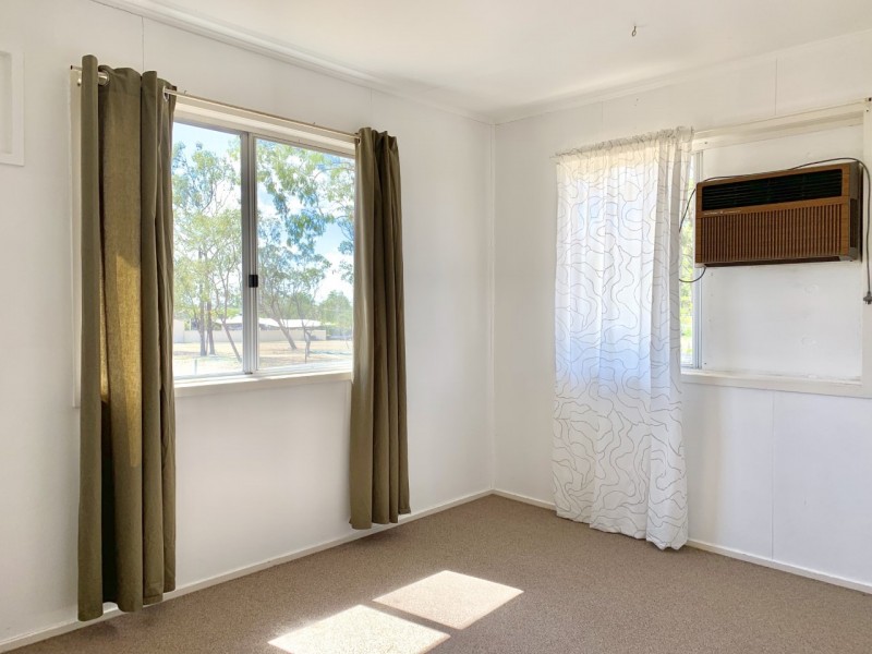 11 Bellarine Ct, Dysart QLD 4745