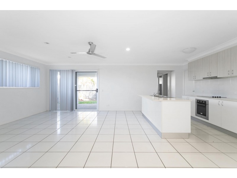 175 Whitehaven Drive, Blacks Beach QLD 4740