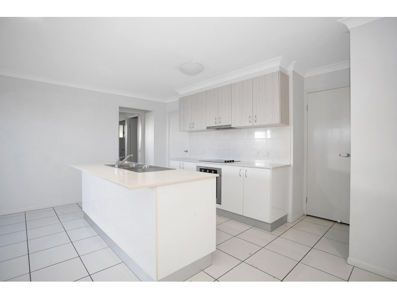 175 Whitehaven Drive, Blacks Beach QLD 4740