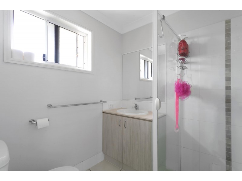 175 Whitehaven Drive, Blacks Beach QLD 4740