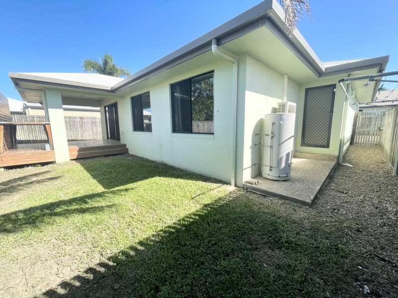 3A Helvellyn Street, Eimeo QLD 4740