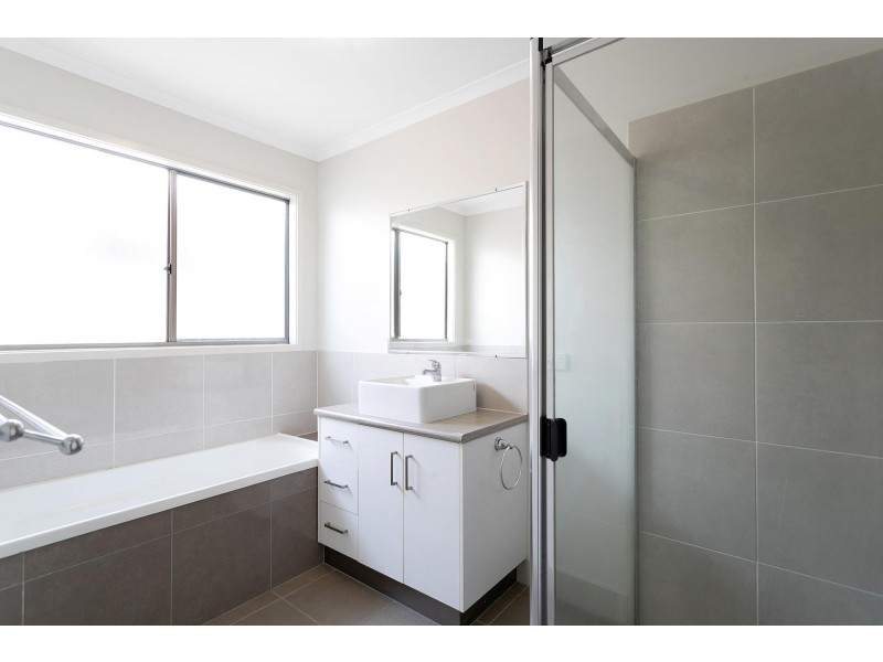 5 Sunbird Lane, Andergrove QLD 4740