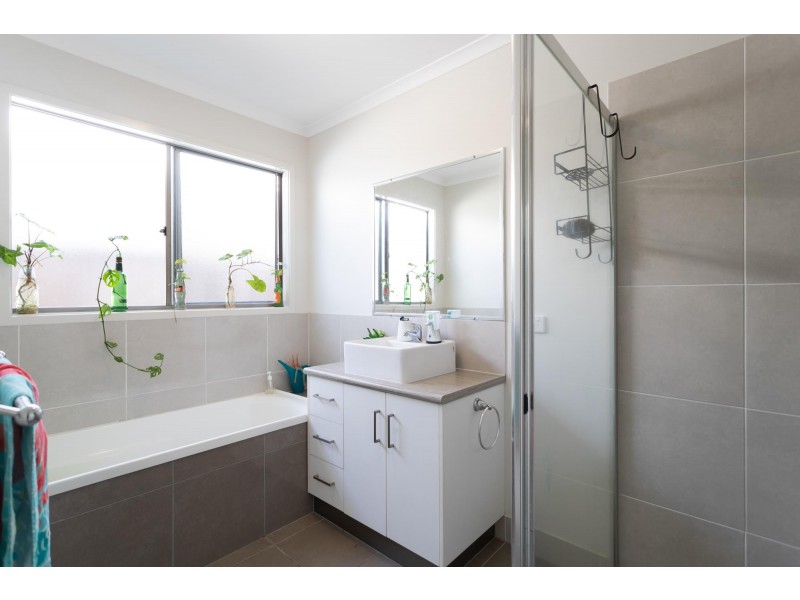 5 Sunbird Lane, Andergrove QLD 4740