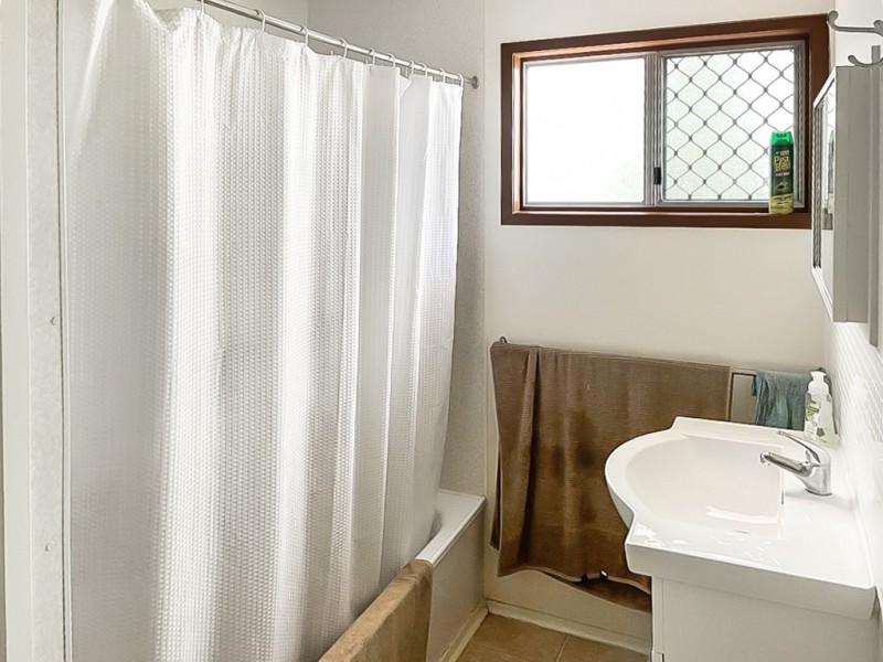 6 Phillips Street, Dysart QLD 4745