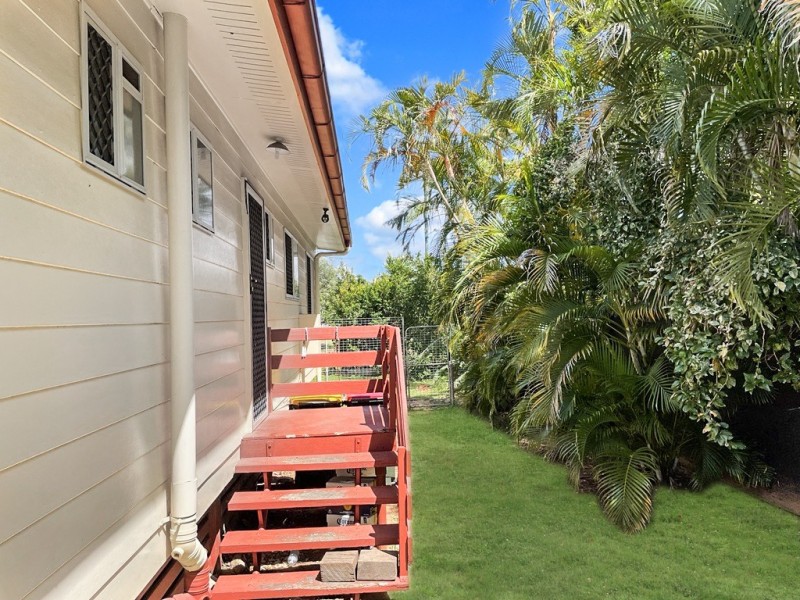 6 Phillips Street, Dysart QLD 4745